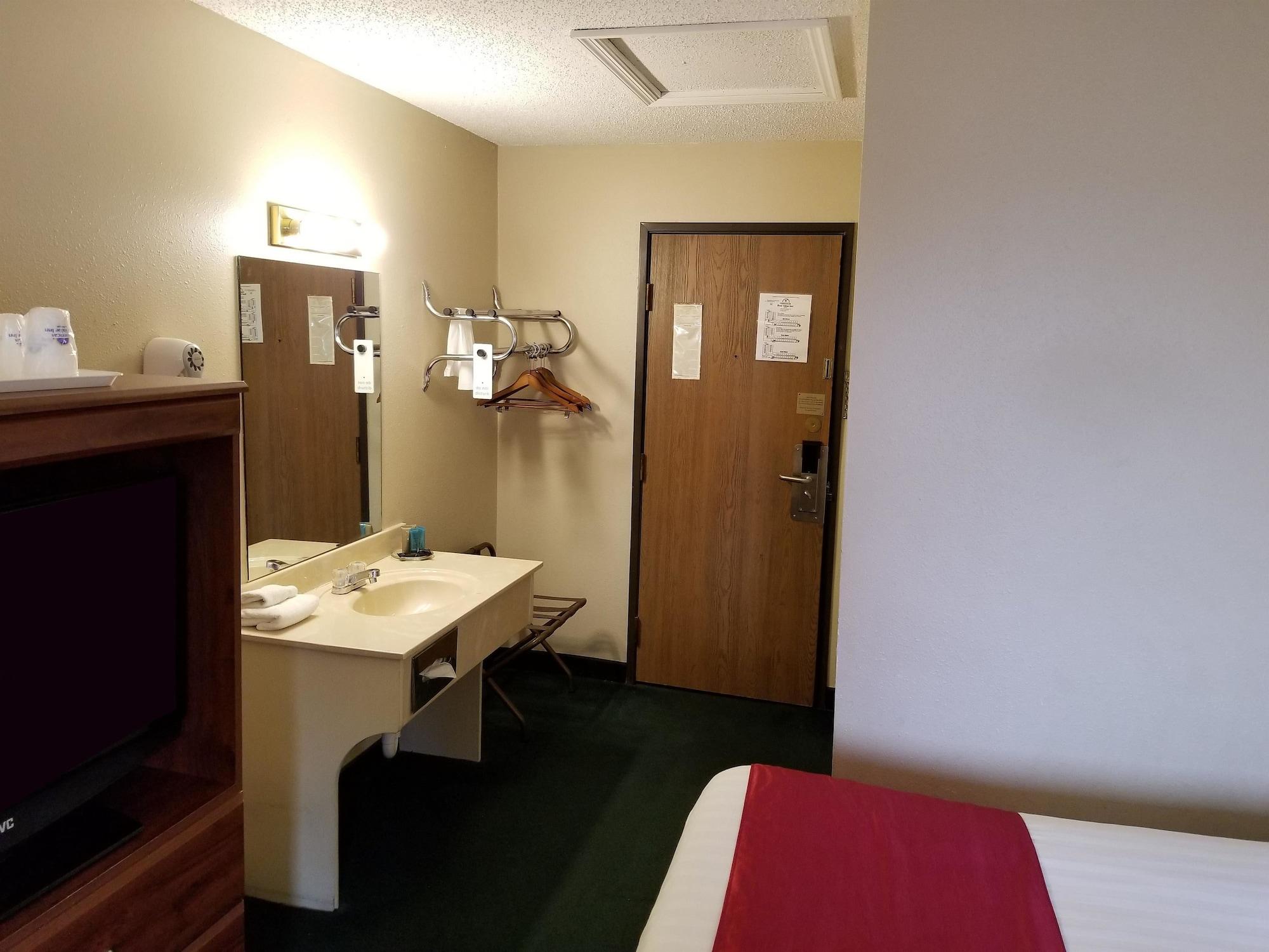 Americas Best Value Inn St. Louis / South Mehlville Extérieur photo