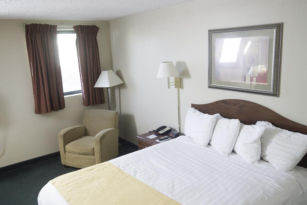 Americas Best Value Inn St. Louis / South Mehlville Extérieur photo