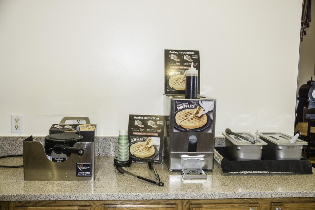 Americas Best Value Inn St. Louis / South Mehlville Extérieur photo